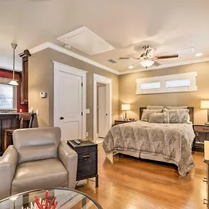 Hyde Park Luxury With Prime Location! Apartment