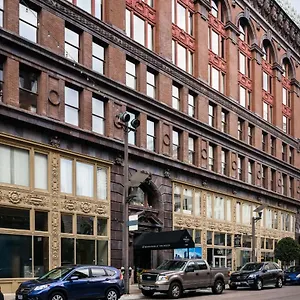https://spacious-fully-equipped-downtown-2br-2ba-5min-to-arch.saint-louishotels.com